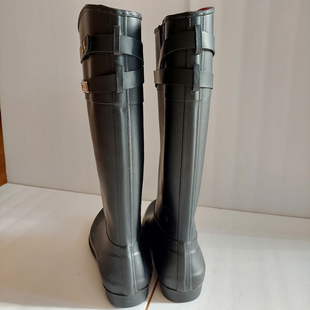 EUC Tommy Hilfiger Women's Coree Rain Boots Rubber Red Knit Fabric lined Size9 - Picture 3 of 10